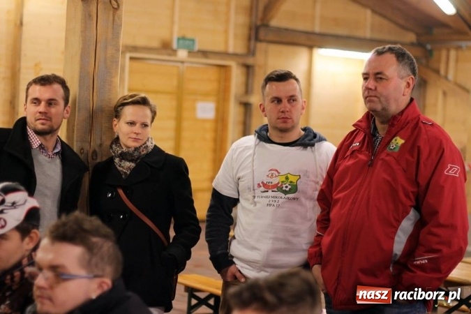 Zdjęcie w galerii na portalu naszraciborz.pl: III Turniej Mikołajkowy FIFA 2017 za nami wiadomości z regionu