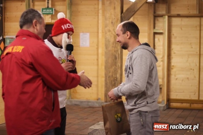 Zdjęcie w galerii na portalu naszraciborz.pl: III Turniej Mikołajkowy FIFA 2017 za nami wiadomości z regionu