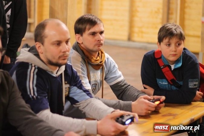 Zdjęcie w galerii na portalu naszraciborz.pl: III Turniej Mikołajkowy FIFA 2017 za nami wiadomości z regionu