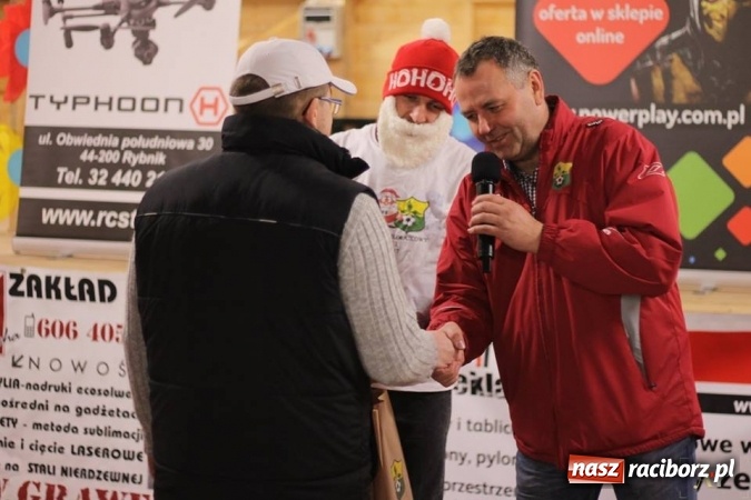 Zdjęcie w galerii na portalu naszraciborz.pl: III Turniej Mikołajkowy FIFA 2017 za nami wiadomości z regionu