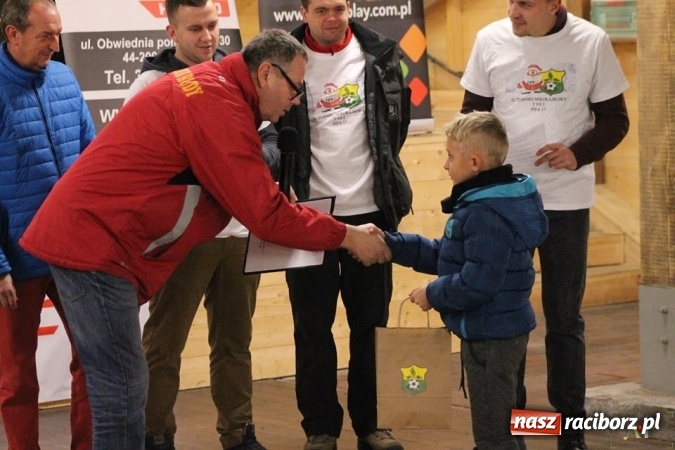 Zdjęcie w galerii na portalu naszraciborz.pl: III Turniej Mikołajkowy FIFA 2017 za nami wiadomości z regionu
