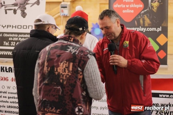 Zdjęcie w galerii na portalu naszraciborz.pl: III Turniej Mikołajkowy FIFA 2017 za nami wiadomości z regionu