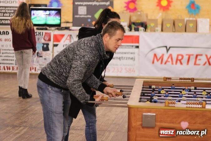 Zdjęcie w galerii na portalu naszraciborz.pl: III Turniej Mikołajkowy FIFA 2017 za nami wiadomości z regionu