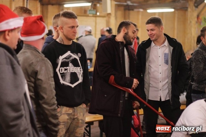 Zdjęcie w galerii na portalu naszraciborz.pl: III Turniej Mikołajkowy FIFA 2017 za nami wiadomości z regionu