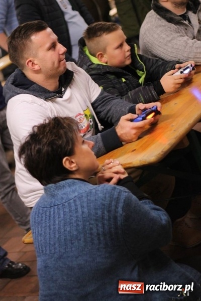 Zdjęcie w galerii na portalu naszraciborz.pl: III Turniej Mikołajkowy FIFA 2017 za nami wiadomości z regionu