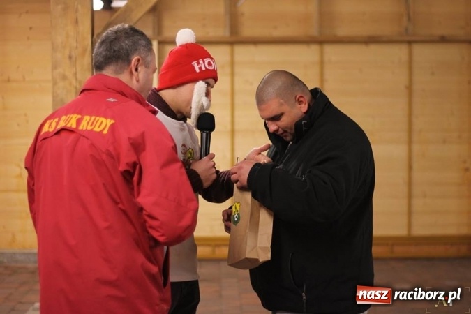 Zdjęcie w galerii na portalu naszraciborz.pl: III Turniej Mikołajkowy FIFA 2017 za nami wiadomości z regionu