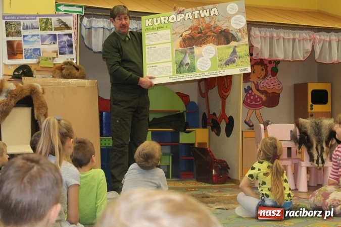 Zdjęcie w galerii na portalu naszraciborz.pl: Odwiedziny pana myśliwego w przedszkolu w Sudole  wiadomości z regionu