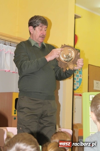 Zdjęcie w galerii na portalu naszraciborz.pl: Odwiedziny pana myśliwego w przedszkolu w Sudole  wiadomości z regionu