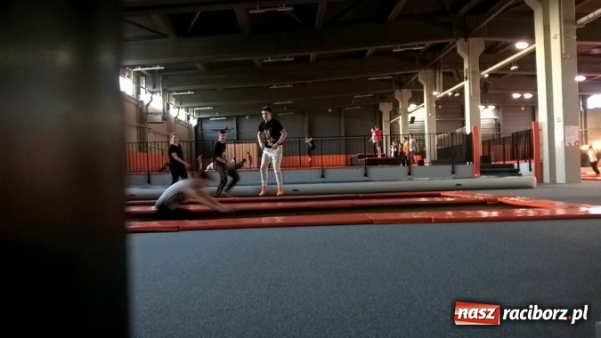 Zdjęcie w galerii na portalu naszraciborz.pl: Wyjazdowa lekcja WF-u w Gimnazjum numer 5 wiadomości z regionu