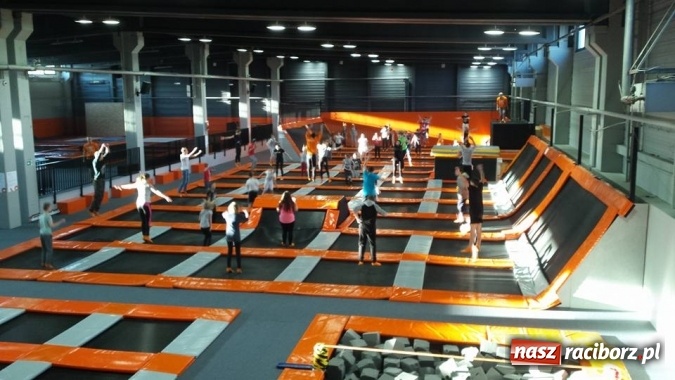 Zdjęcie w galerii na portalu naszraciborz.pl: Wyjazdowa lekcja WF-u w Gimnazjum numer 5 wiadomości z regionu