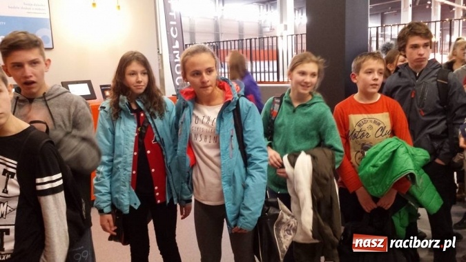 Zdjęcie w galerii na portalu naszraciborz.pl: Wyjazdowa lekcja WF-u w Gimnazjum numer 5 wiadomości z regionu