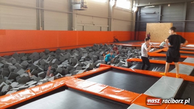 Zdjęcie w galerii na portalu naszraciborz.pl: Wyjazdowa lekcja WF-u w Gimnazjum numer 5 wiadomości z regionu