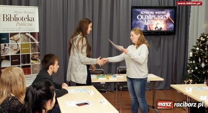 Zdjęcie w galerii na portalu naszraciborz.pl: Wielkie starcie Olimpijskich Herosów w bibliotece wiadomości z regionu