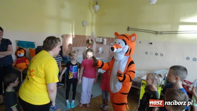 Zdjęcie w galerii na portalu naszraciborz.pl: Crazy Club po raz czwarty pomaga dzieciom leczącym się w klinice w Zabrzu. Każdy może się przyłączyć! wiadomości z regionu