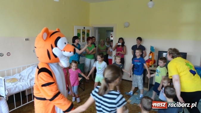 Zdjęcie w galerii na portalu naszraciborz.pl: Crazy Club po raz czwarty pomaga dzieciom leczącym się w klinice w Zabrzu. Każdy może się przyłączyć! wiadomości z regionu
