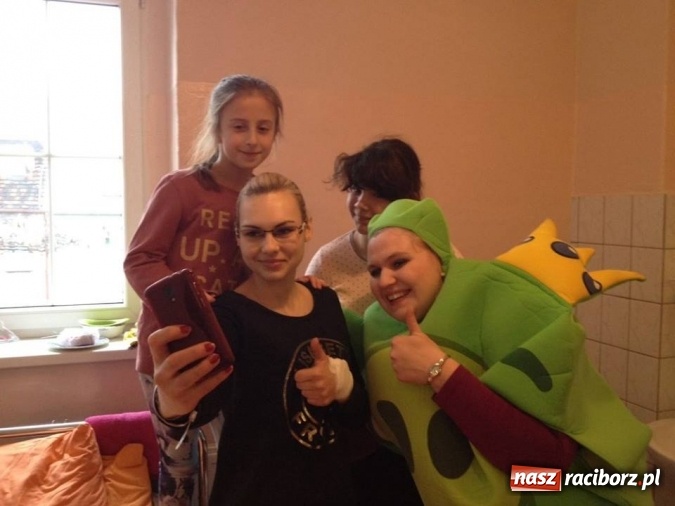 Zdjęcie w galerii na portalu naszraciborz.pl: Crazy Club po raz czwarty pomaga dzieciom leczącym się w klinice w Zabrzu. Każdy może się przyłączyć! wiadomości z regionu