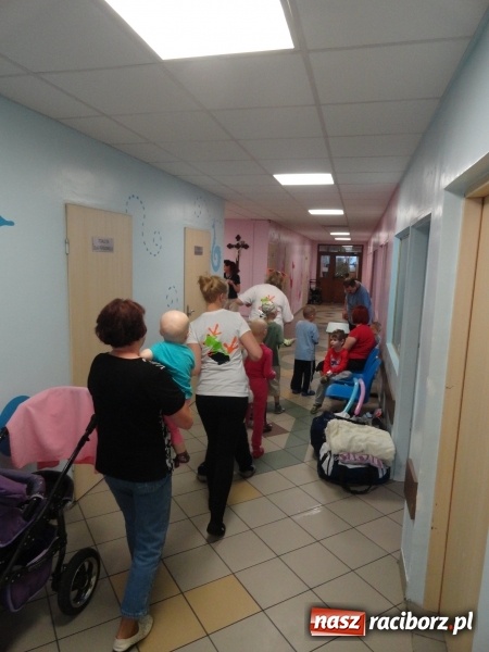 Zdjęcie w galerii na portalu naszraciborz.pl: Crazy Club po raz czwarty pomaga dzieciom leczącym się w klinice w Zabrzu. Każdy może się przyłączyć! wiadomości z regionu