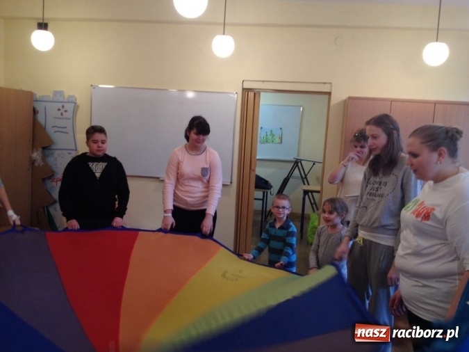 Zdjęcie w galerii na portalu naszraciborz.pl: Crazy Club po raz czwarty pomaga dzieciom leczącym się w klinice w Zabrzu. Każdy może się przyłączyć! wiadomości z regionu