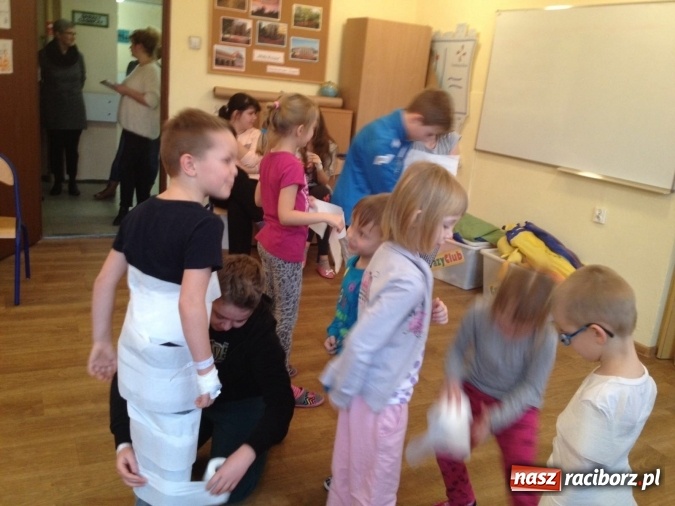 Zdjęcie w galerii na portalu naszraciborz.pl: Crazy Club po raz czwarty pomaga dzieciom leczącym się w klinice w Zabrzu. Każdy może się przyłączyć! wiadomości z regionu