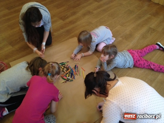 Zdjęcie w galerii na portalu naszraciborz.pl: Crazy Club po raz czwarty pomaga dzieciom leczącym się w klinice w Zabrzu. Każdy może się przyłączyć! wiadomości z regionu
