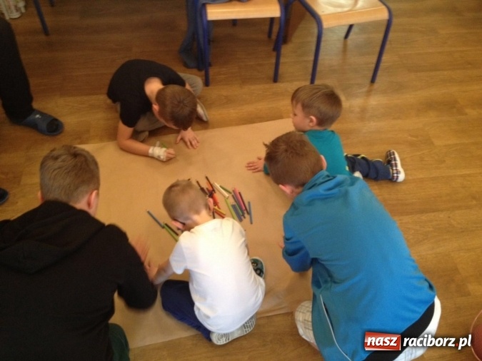 Zdjęcie w galerii na portalu naszraciborz.pl: Crazy Club po raz czwarty pomaga dzieciom leczącym się w klinice w Zabrzu. Każdy może się przyłączyć! wiadomości z regionu