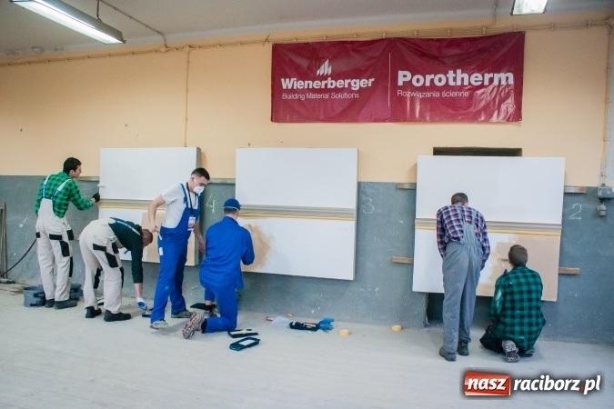 Zdjęcie w galerii na portalu naszraciborz.pl: VIII Międzynarodowy Turniej Budowlany w CKZiU nr 1 wiadomości z regionu