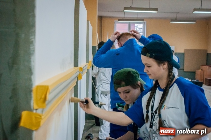 Zdjęcie w galerii na portalu naszraciborz.pl: VIII Międzynarodowy Turniej Budowlany w CKZiU nr 1 wiadomości z regionu