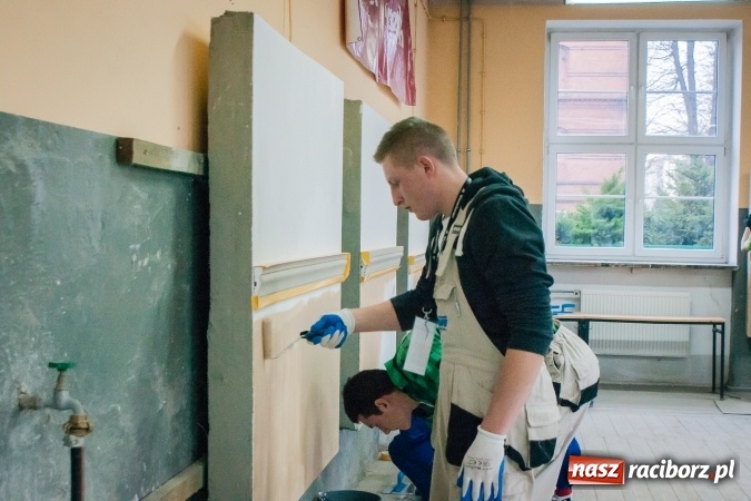 Zdjęcie w galerii na portalu naszraciborz.pl: VIII Międzynarodowy Turniej Budowlany w CKZiU nr 1 wiadomości z regionu
