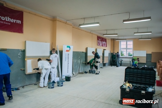 Zdjęcie w galerii na portalu naszraciborz.pl: VIII Międzynarodowy Turniej Budowlany w CKZiU nr 1 wiadomości z regionu