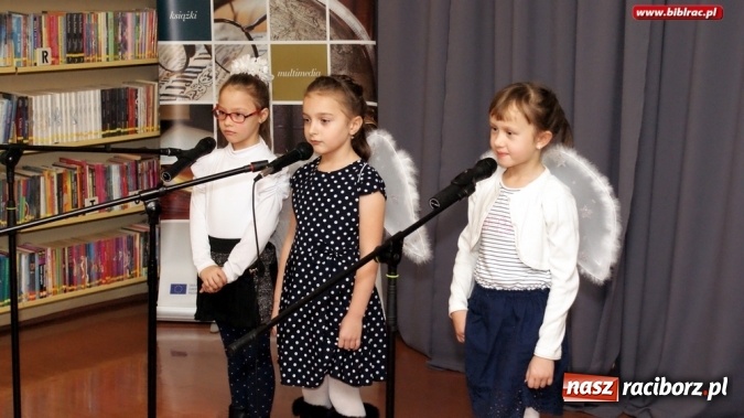 Zdjęcie w galerii na portalu naszraciborz.pl: Wszyscy Pana witajcie i pięknie Mu zaśpiewajcie - przegląd kolęd w raciborskiej bibliotece  wiadomości z regionu