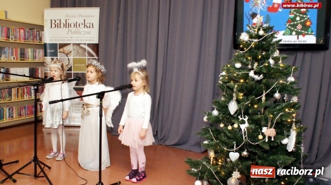 Zdjęcie w galerii na portalu naszraciborz.pl: Wszyscy Pana witajcie i pięknie Mu zaśpiewajcie - przegląd kolęd w raciborskiej bibliotece  wiadomości z regionu