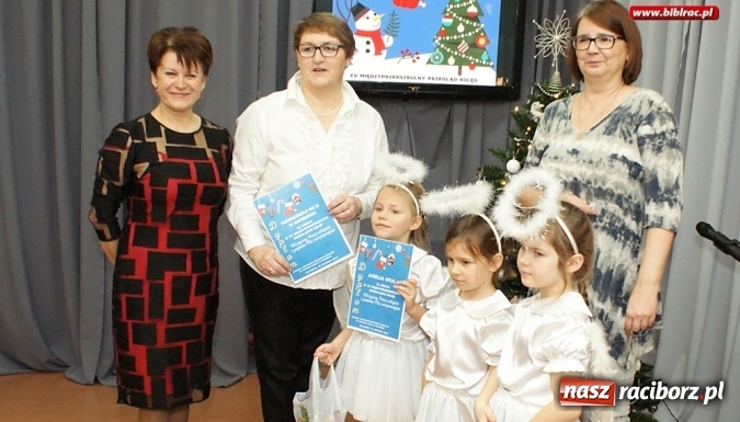 Zdjęcie w galerii na portalu naszraciborz.pl: Wszyscy Pana witajcie i pięknie Mu zaśpiewajcie - przegląd kolęd w raciborskiej bibliotece  wiadomości z regionu