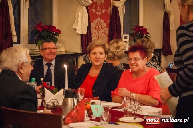 Zdjęcie w galerii na portalu naszraciborz.pl: Dziesiąte urodziny raciborskiego Śląskiego Uniwersytetu Trzeciego Wieku wiadomości z regionu