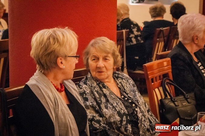 Zdjęcie w galerii na portalu naszraciborz.pl: Dziesiąte urodziny raciborskiego Śląskiego Uniwersytetu Trzeciego Wieku wiadomości z regionu