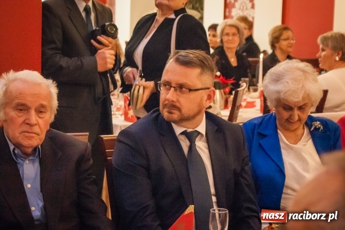Zdjęcie w galerii na portalu naszraciborz.pl: Dziesiąte urodziny raciborskiego Śląskiego Uniwersytetu Trzeciego Wieku wiadomości z regionu