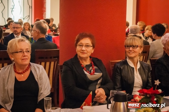 Zdjęcie w galerii na portalu naszraciborz.pl: Dziesiąte urodziny raciborskiego Śląskiego Uniwersytetu Trzeciego Wieku wiadomości z regionu