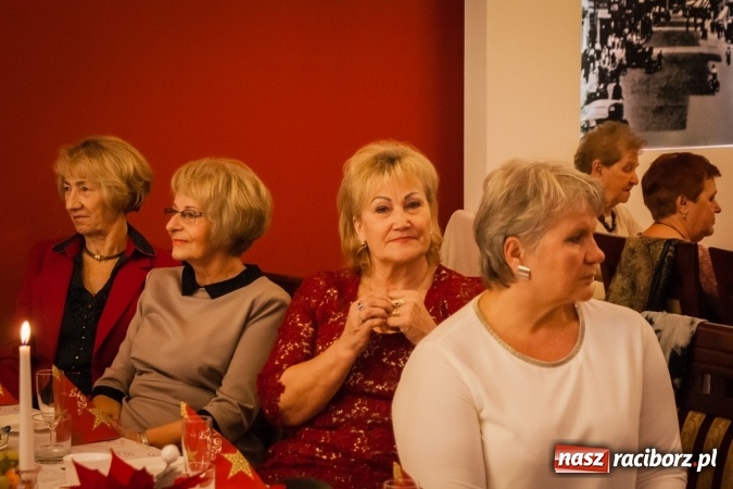 Zdjęcie w galerii na portalu naszraciborz.pl: Dziesiąte urodziny raciborskiego Śląskiego Uniwersytetu Trzeciego Wieku wiadomości z regionu