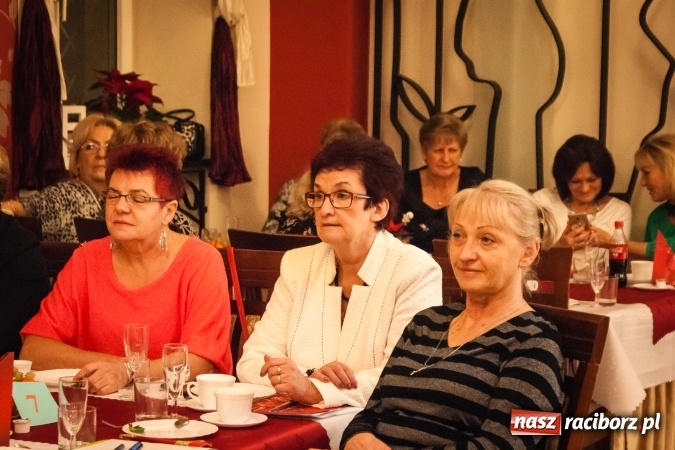 Zdjęcie w galerii na portalu naszraciborz.pl: Dziesiąte urodziny raciborskiego Śląskiego Uniwersytetu Trzeciego Wieku wiadomości z regionu