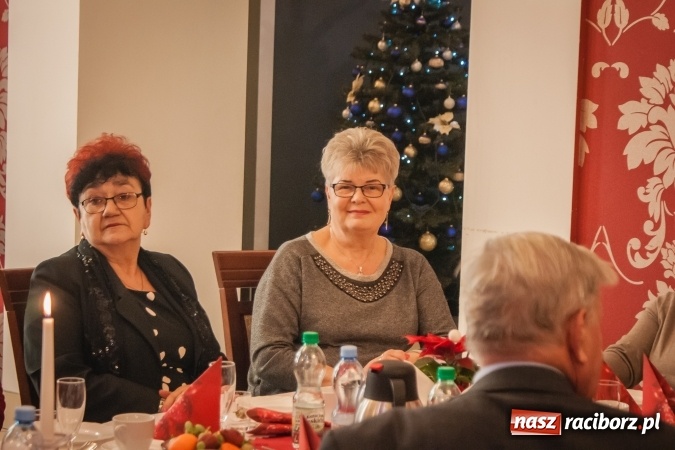 Zdjęcie w galerii na portalu naszraciborz.pl: Dziesiąte urodziny raciborskiego Śląskiego Uniwersytetu Trzeciego Wieku wiadomości z regionu