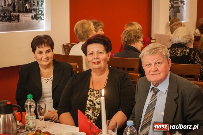 Zdjęcie w galerii na portalu naszraciborz.pl: Dziesiąte urodziny raciborskiego Śląskiego Uniwersytetu Trzeciego Wieku wiadomości z regionu