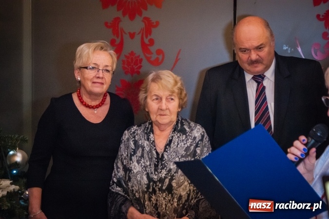 Zdjęcie w galerii na portalu naszraciborz.pl: Dziesiąte urodziny raciborskiego Śląskiego Uniwersytetu Trzeciego Wieku wiadomości z regionu