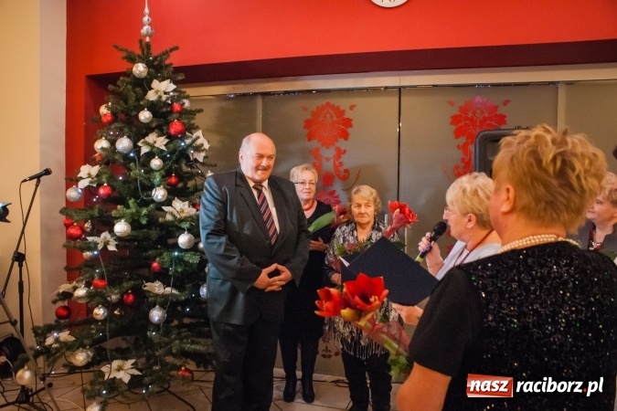 Zdjęcie w galerii na portalu naszraciborz.pl: Dziesiąte urodziny raciborskiego Śląskiego Uniwersytetu Trzeciego Wieku wiadomości z regionu