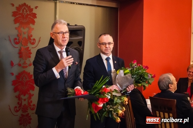 Zdjęcie w galerii na portalu naszraciborz.pl: Dziesiąte urodziny raciborskiego Śląskiego Uniwersytetu Trzeciego Wieku wiadomości z regionu