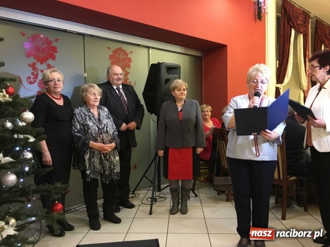 Zdjęcie w galerii na portalu naszraciborz.pl: Dziesiąte urodziny raciborskiego Śląskiego Uniwersytetu Trzeciego Wieku wiadomości z regionu