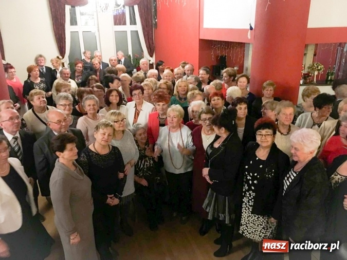 Zdjęcie w galerii na portalu naszraciborz.pl: Dziesiąte urodziny raciborskiego Śląskiego Uniwersytetu Trzeciego Wieku wiadomości z regionu