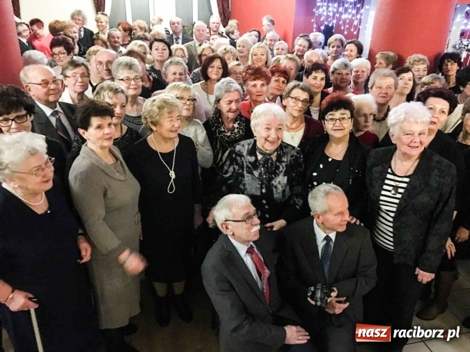 Zdjęcie w galerii na portalu naszraciborz.pl: Dziesiąte urodziny raciborskiego Śląskiego Uniwersytetu Trzeciego Wieku wiadomości z regionu