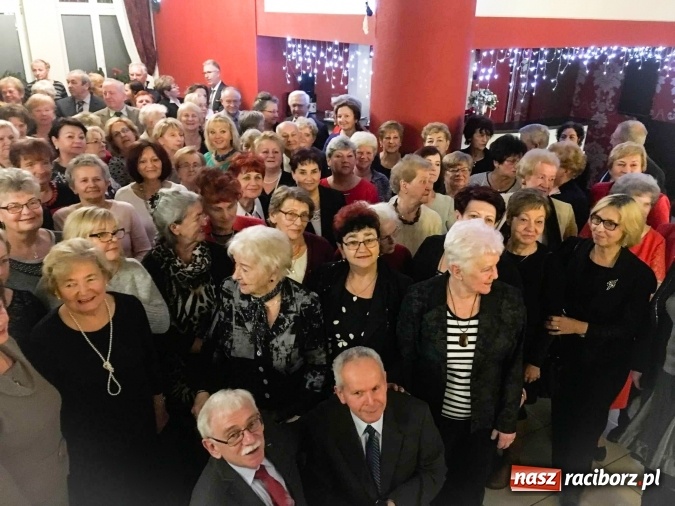 Zdjęcie w galerii na portalu naszraciborz.pl: Dziesiąte urodziny raciborskiego Śląskiego Uniwersytetu Trzeciego Wieku wiadomości z regionu