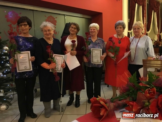 Zdjęcie w galerii na portalu naszraciborz.pl: Dziesiąte urodziny raciborskiego Śląskiego Uniwersytetu Trzeciego Wieku wiadomości z regionu