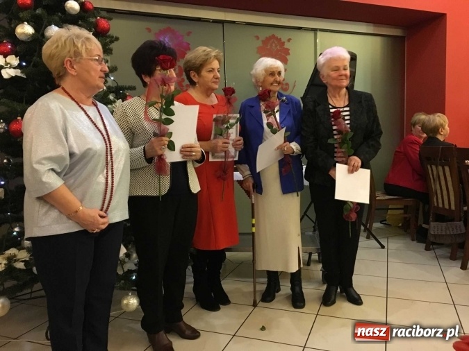 Zdjęcie w galerii na portalu naszraciborz.pl: Dziesiąte urodziny raciborskiego Śląskiego Uniwersytetu Trzeciego Wieku wiadomości z regionu