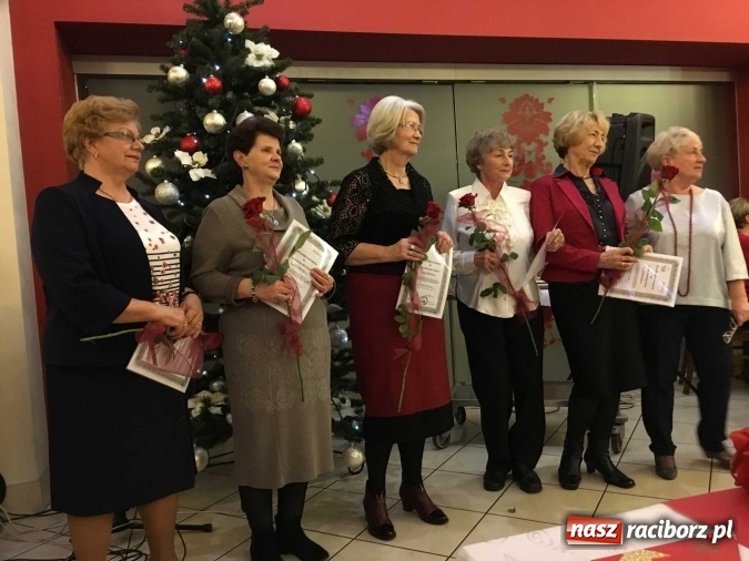 Zdjęcie w galerii na portalu naszraciborz.pl: Dziesiąte urodziny raciborskiego Śląskiego Uniwersytetu Trzeciego Wieku wiadomości z regionu